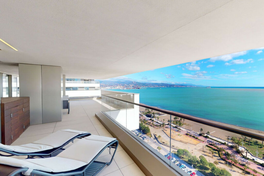 Top Floor Apartment Málaga Málaga - image 5