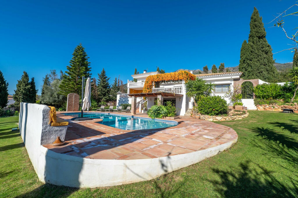 Detached Villa Valtocado Málaga - image 51