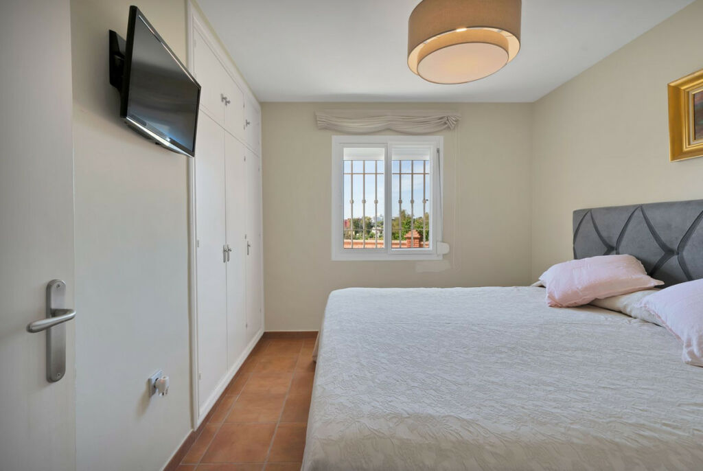 Detached Villa San Pedro de Alcántara Málaga - image 52