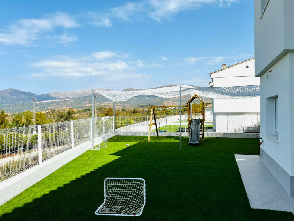 Detached Villa Viñuela Málaga - image 54