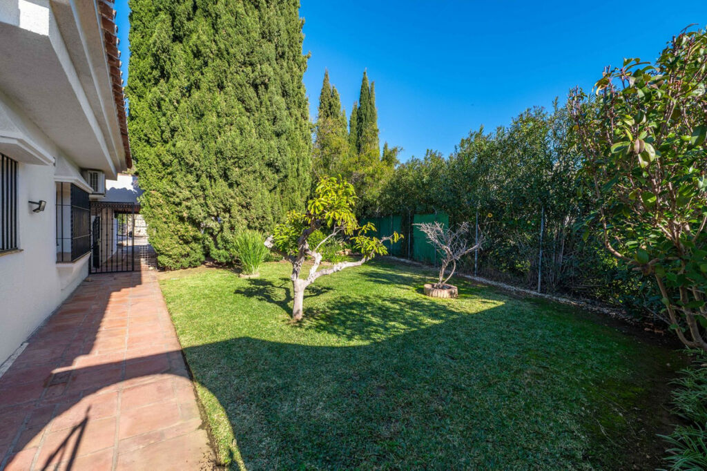 Detached Villa Valtocado Málaga - image 56