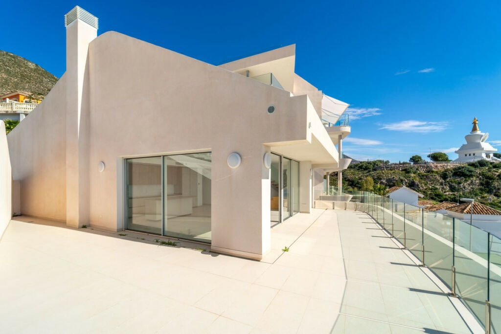 Penthouse Duplex Benalmadena Pueblo Málaga - image 6