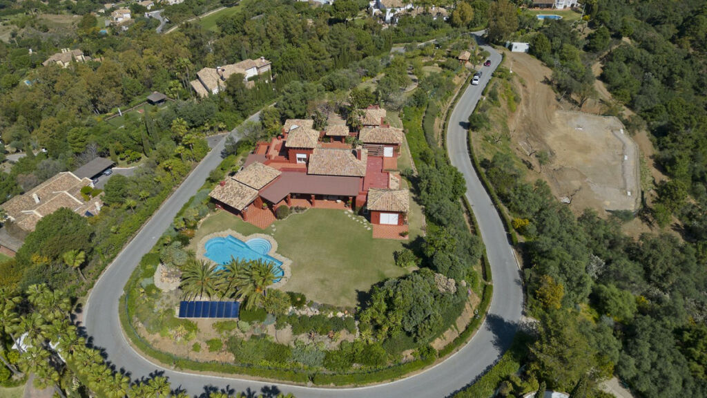 Detached Villa La Zagaleta Málaga - image 6