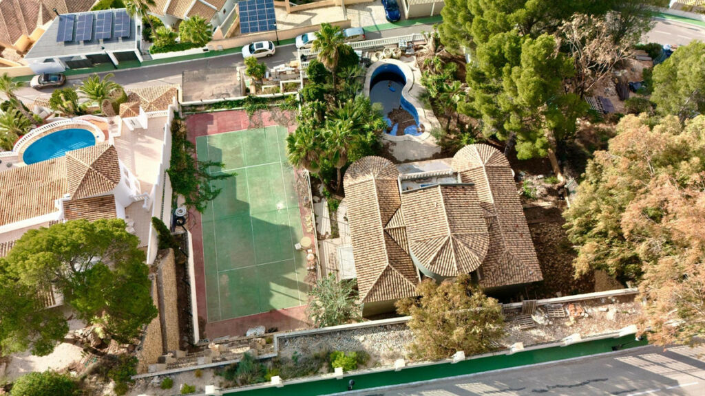 Detached Villa Altea Alicante - image 6