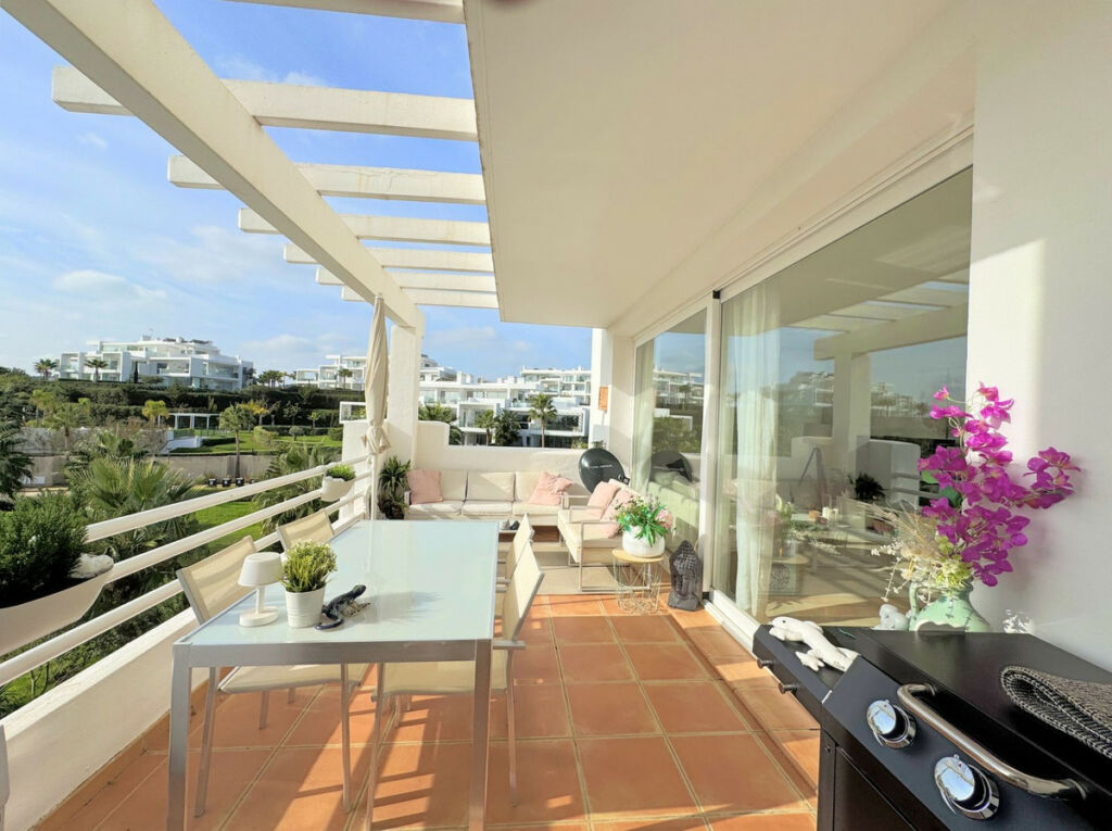Middle Floor Apartment Casares Playa Málaga - image 6