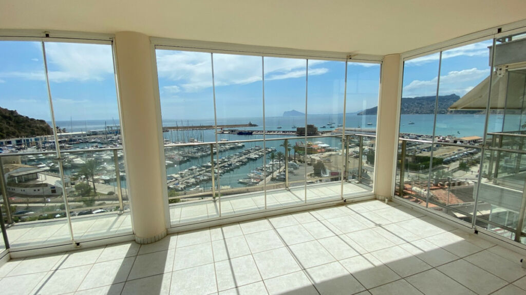 Middle Floor Apartment Calpe Alicante - image 6