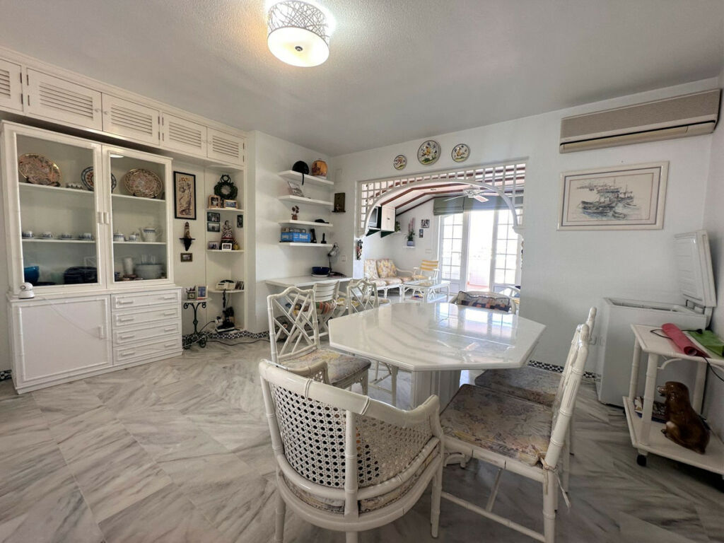 Penthouse Fuengirola Málaga - image 6