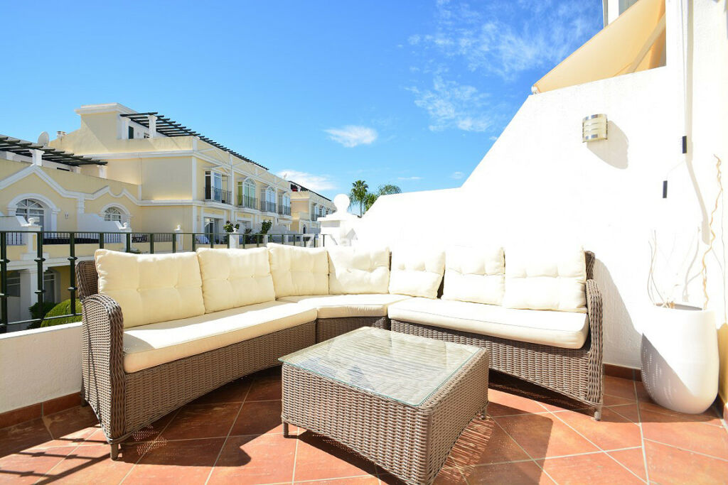 Penthouse Aloha Málaga - image 6