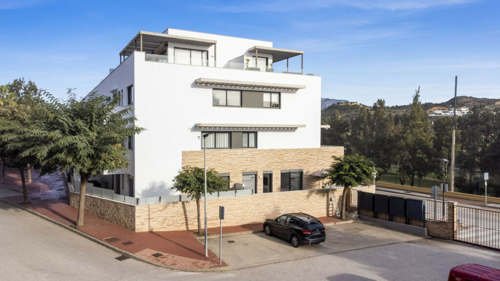 Ground Floor Apartment La Cala de Mijas Málaga - image 7
