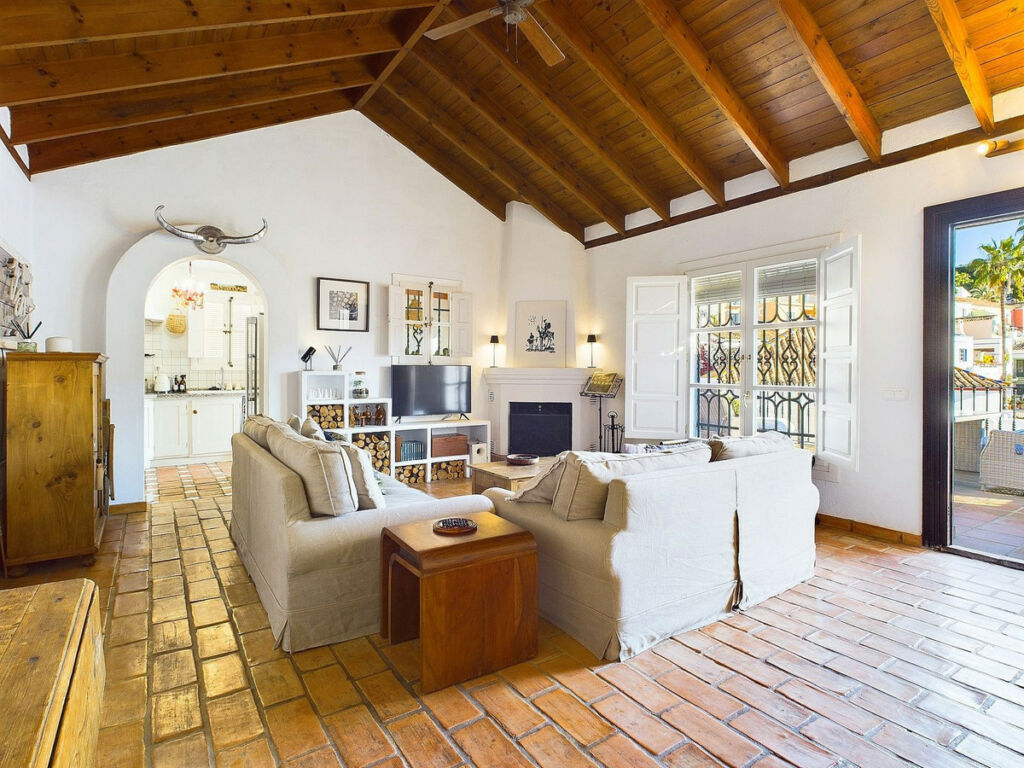 Detached Villa La Heredia Málaga - image 7