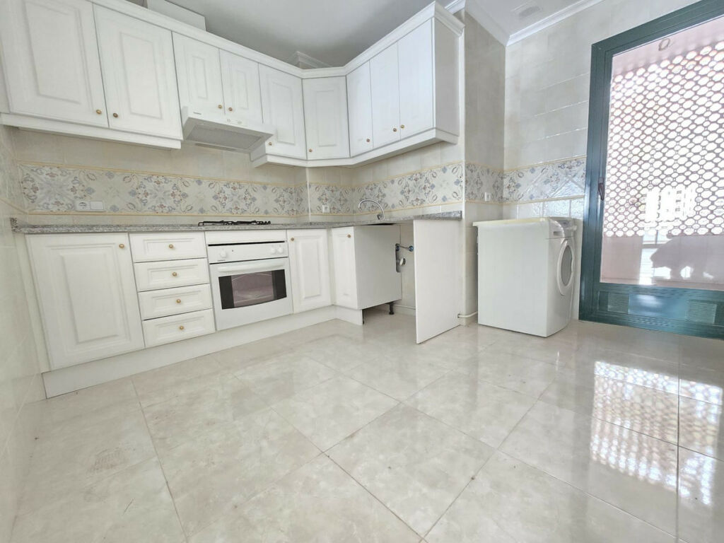 Ground Floor Apartment Lomas De Campoamor Alicante - image 5