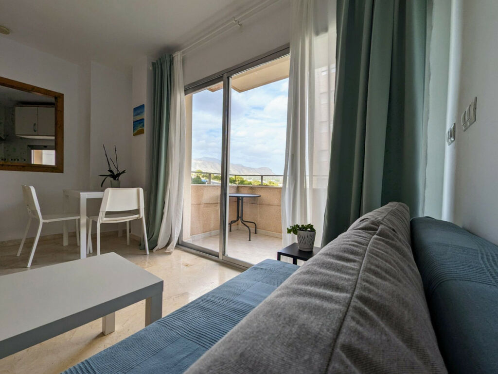 Middle Floor Apartment Villajoyosa Alicante - image 6