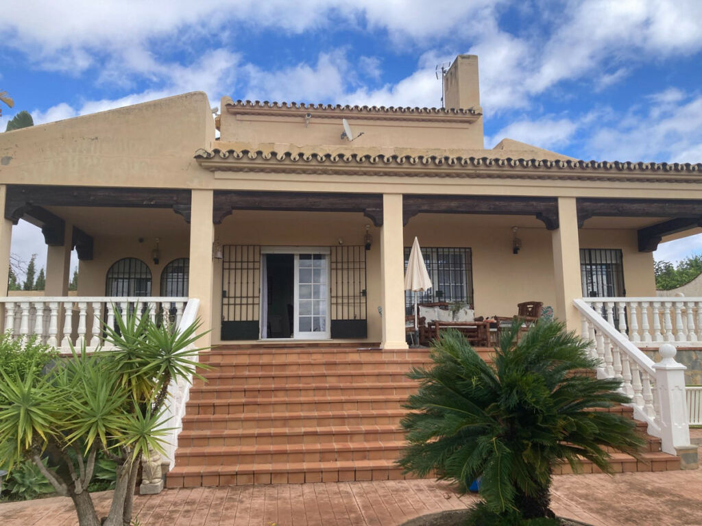 Detached Villa Selwo Málaga - image 6