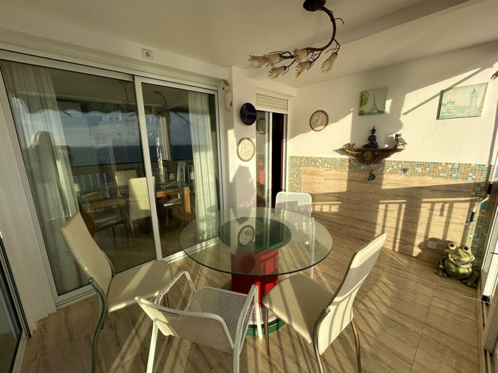 Middle Floor Apartment Benidorm Alicante - image 6