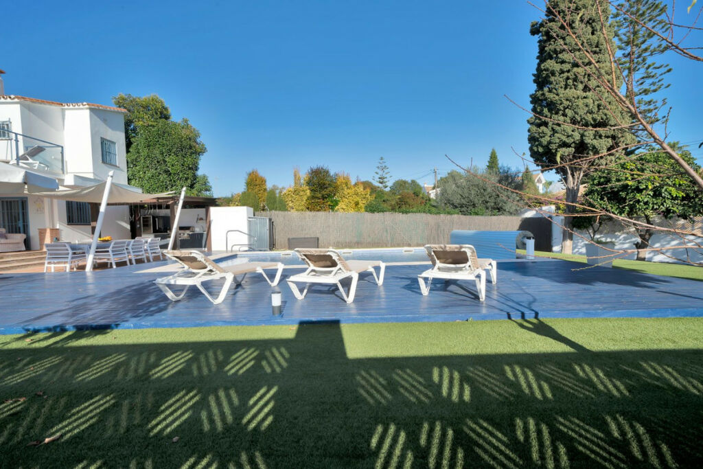 Detached Villa San Pedro de Alcántara Málaga - image 3