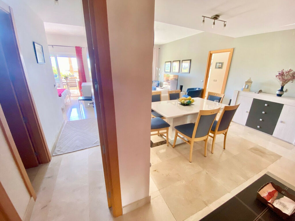 Middle Floor Apartment Benahavís Málaga - image 6