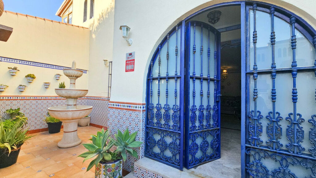 Semi-Detached House Casares Playa Málaga - image 9