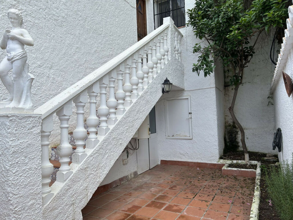 Detached Villa Nerja Málaga - image 6