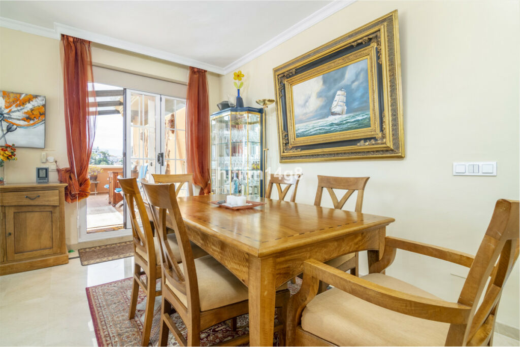 Penthouse Duplex Nueva Andalucía Málaga - image 6