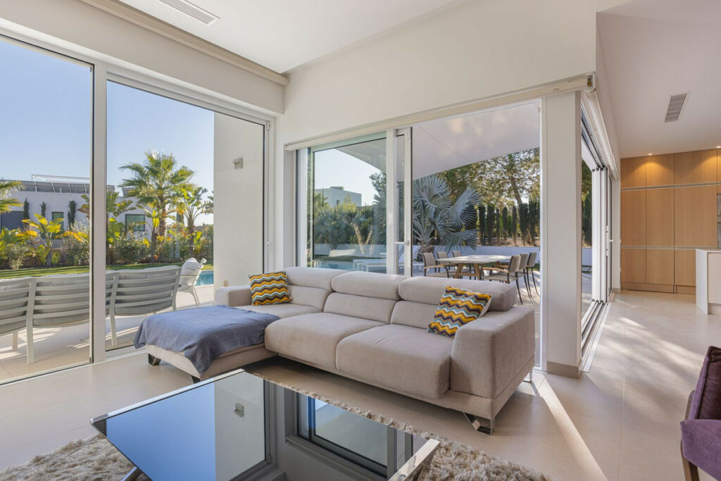 Detached Villa Orihuela Alicante - image 6