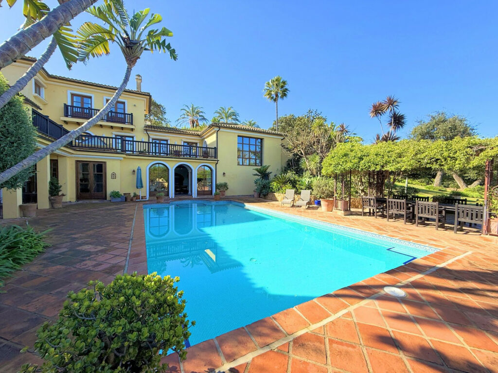 Detached Villa Sotogrande Alto Cádiz - image 7