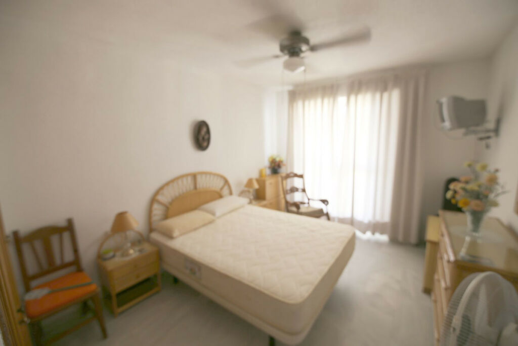Middle Floor Apartment Estepona Málaga - image 7