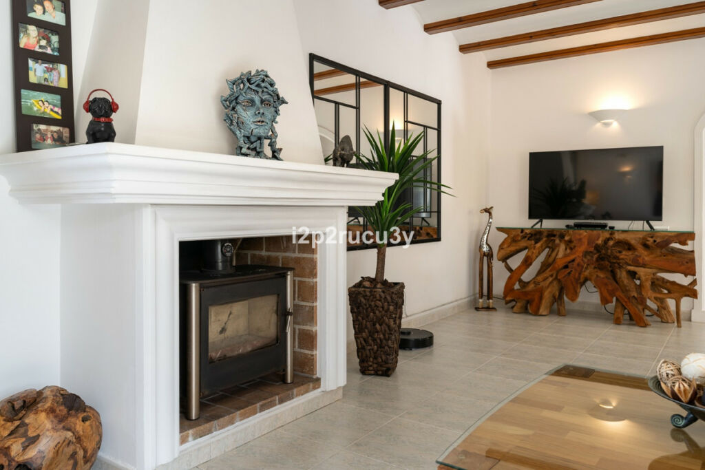 Detached Villa Moraira Alicante - image 7