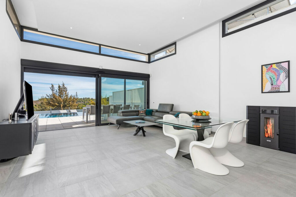 Detached Villa San Miguel de Salinas Alicante - image 7