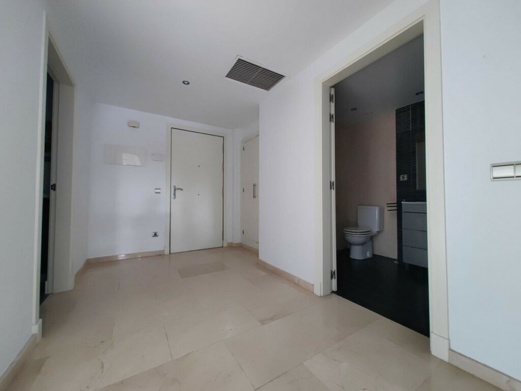Middle Floor Apartment Casares Málaga - image 7