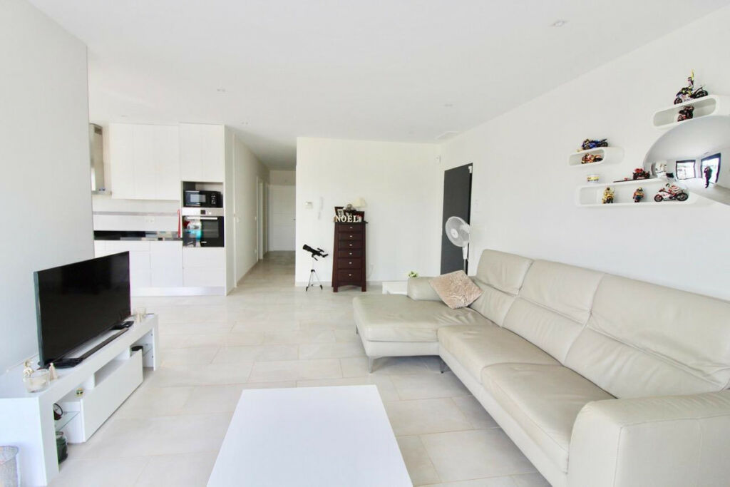 Detached Villa Aspe Alicante - image 7