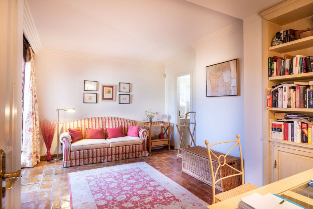 Penthouse Duplex Nueva Andalucía Málaga - image 7
