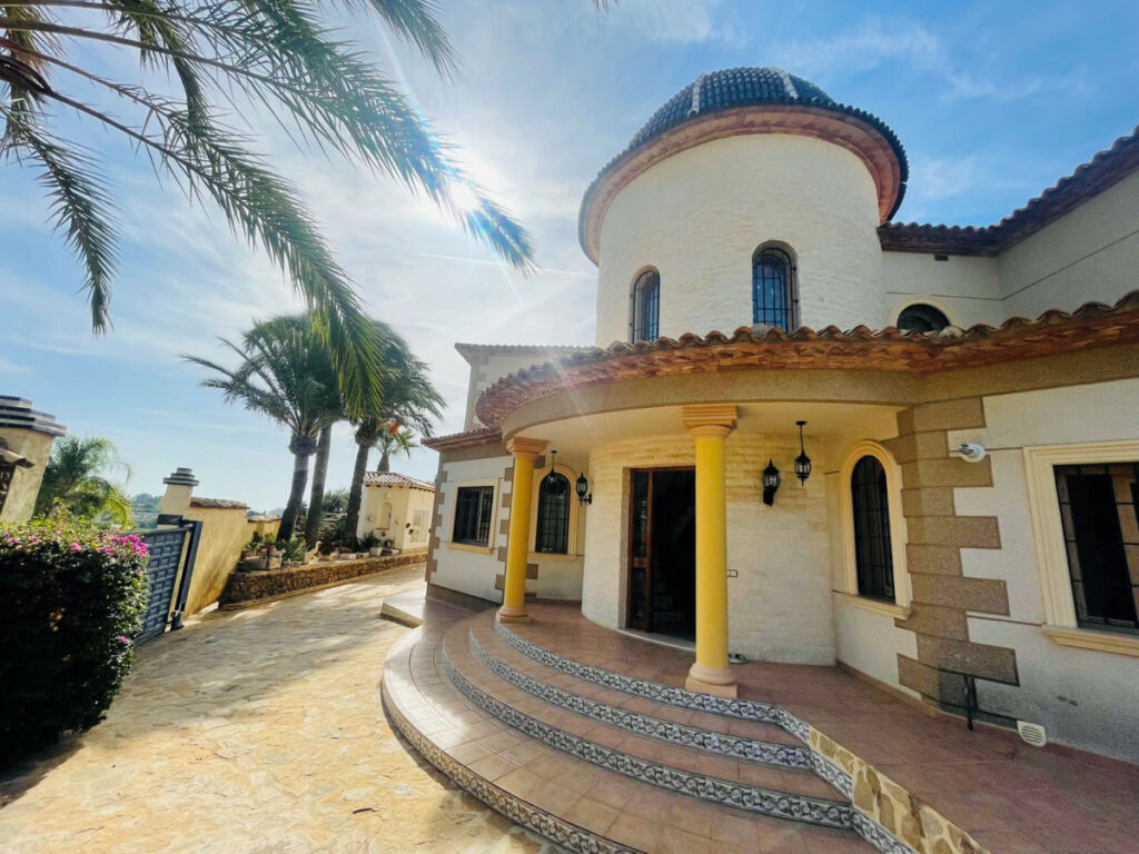 Detached Villa Altea Alicante - image 7