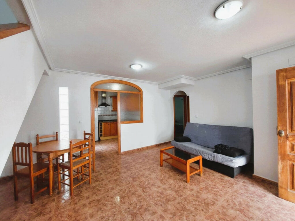 Townhouse Los Altos Alicante - image 8