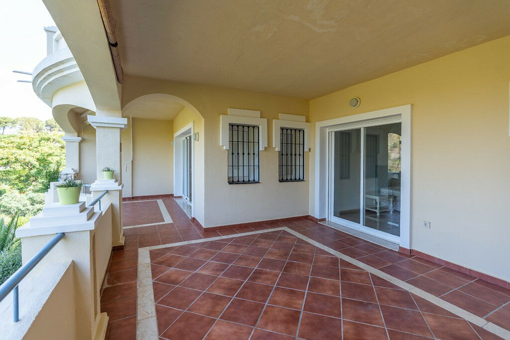 Ground Floor Apartment Elviria Málaga - image 7