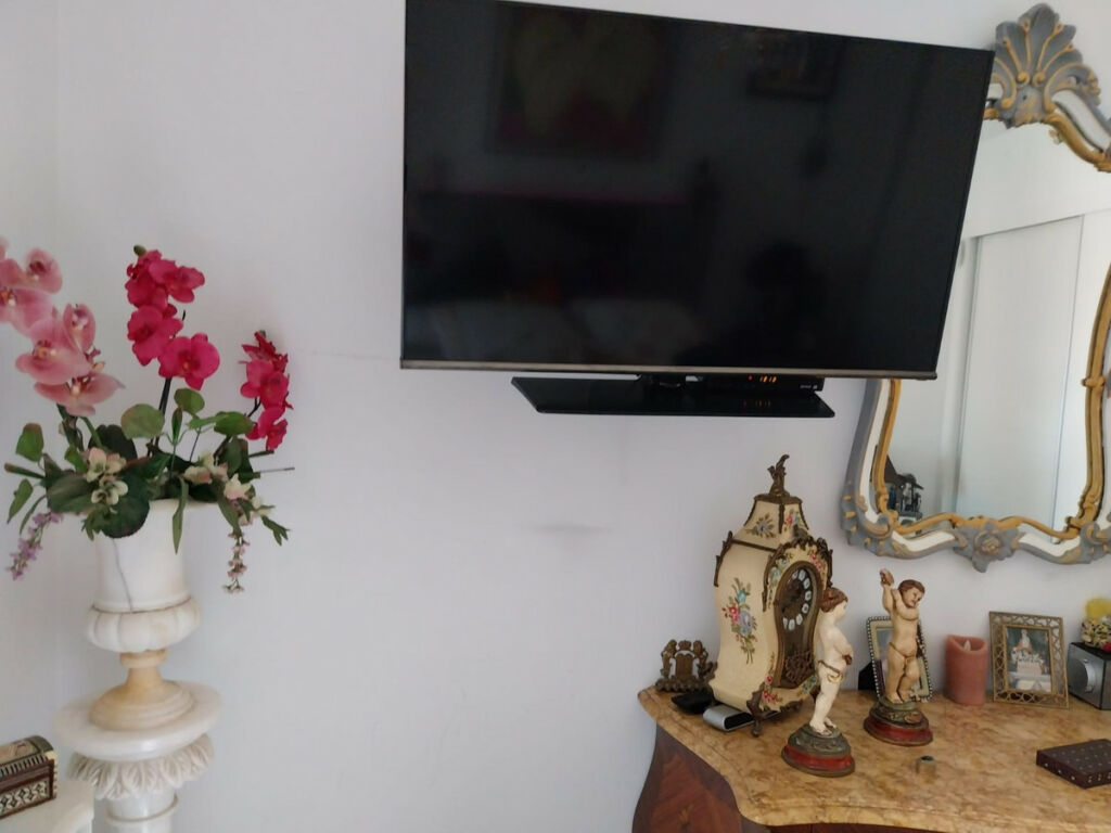 Middle Floor Apartment La Mata Alicante - image 7