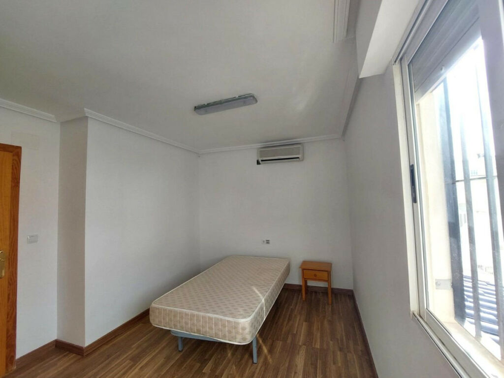 Townhouse Los Altos Alicante - image 9
