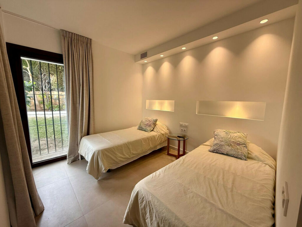 Ground Floor Apartment Nueva Andalucía Málaga - image 8