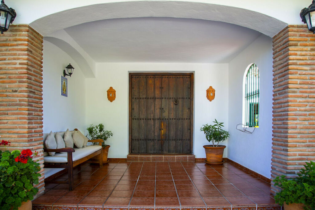 Detached Villa La Cala Golf Málaga - image 8