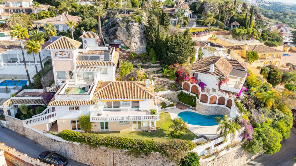 Detached Villa Benalmadena Málaga - image 8