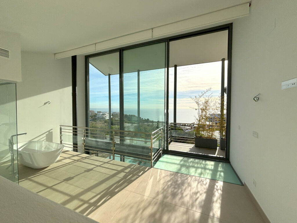 Detached Villa Benalmadena Málaga - image 8