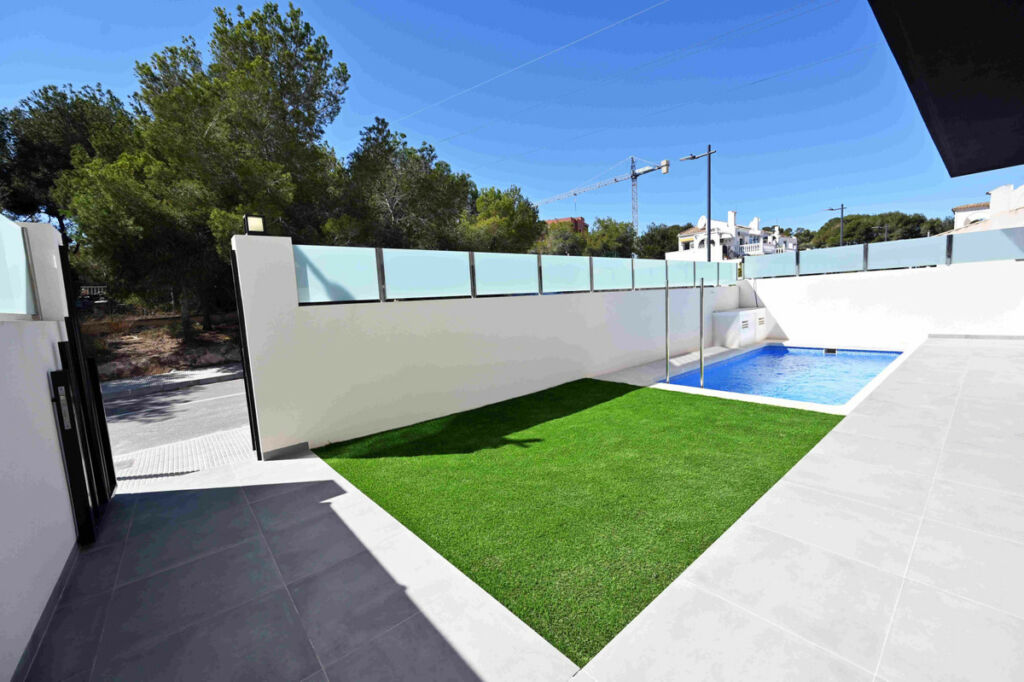 Detached Villa Orihuela Alicante - image 8