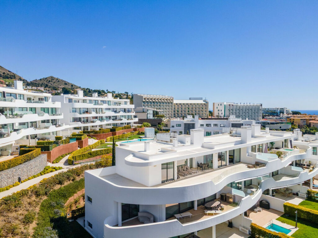 Penthouse Fuengirola Málaga - image 8