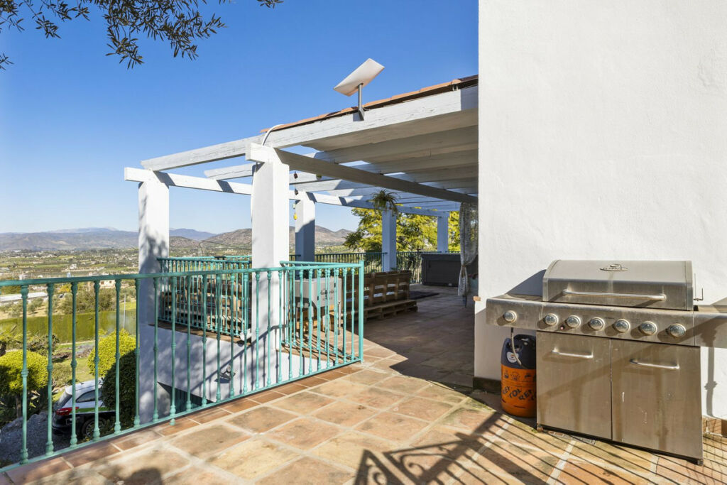 Detached Villa Alhaurín el Grande Málaga - image 8