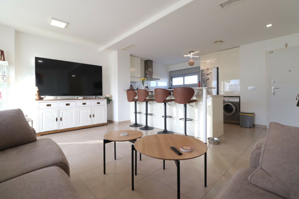 Ground Floor Apartment Los Montesinos Alicante - image 8
