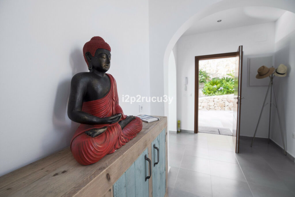 Detached Villa Calpe Alicante - image 8