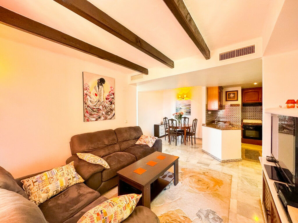 Middle Floor Apartment Torrevieja Alicante - image 8