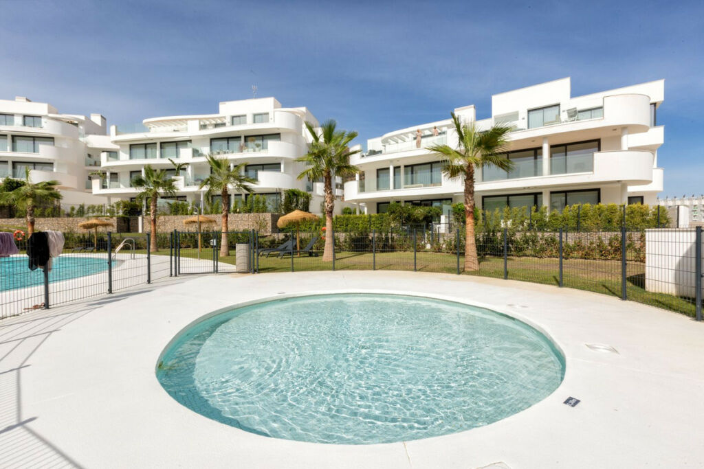 Ground Floor Apartment Fuengirola Málaga - image 8