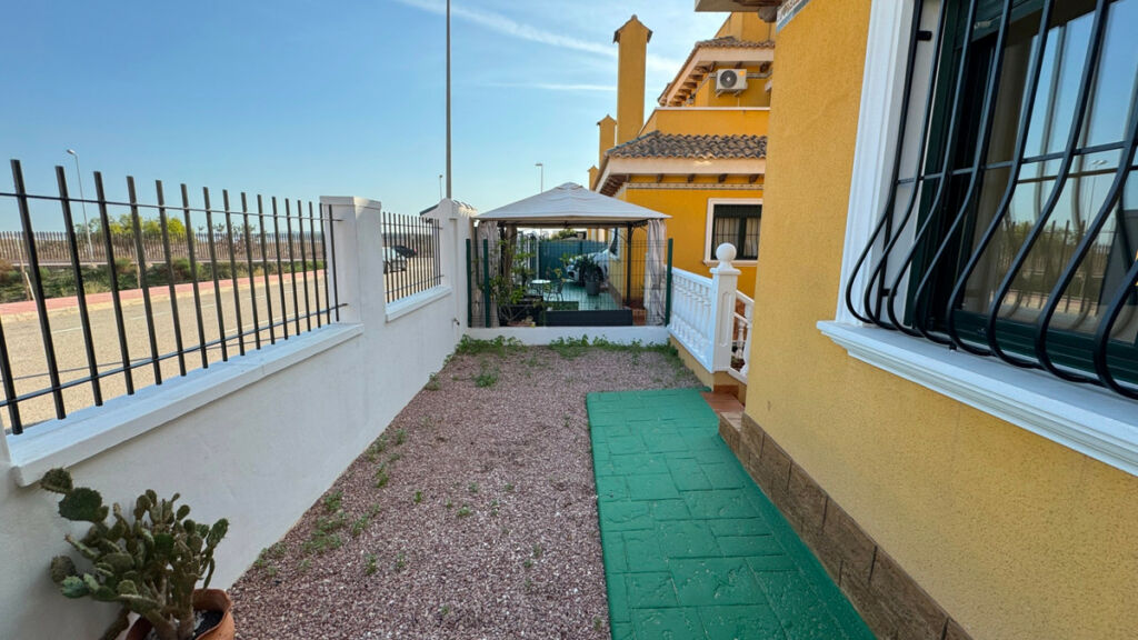 Detached Villa Ciudad Quesada Alicante - image 9