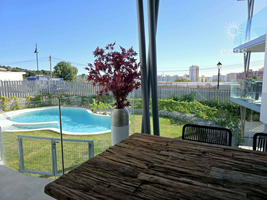 Middle Floor Apartment Fuengirola Málaga - image 9