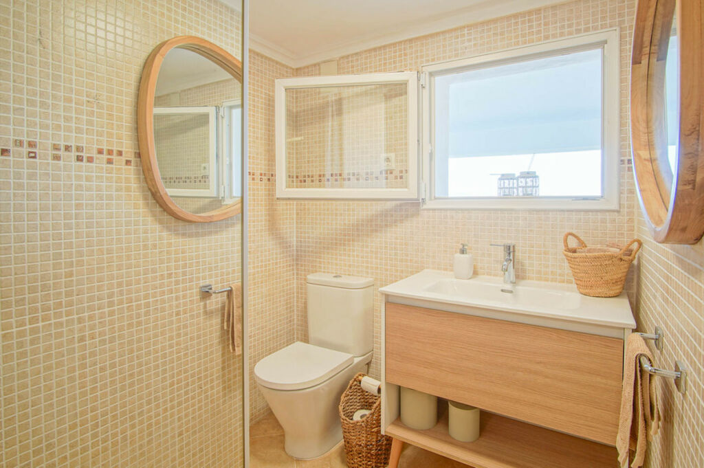 Detached Villa Pego Alicante - image 9